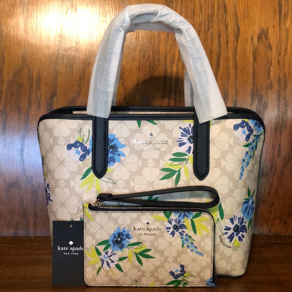 NWT-Kate Spade-SET-Spade Flower-Small Crossbody Tote & L-Zip Wristlet-BlazerBlue